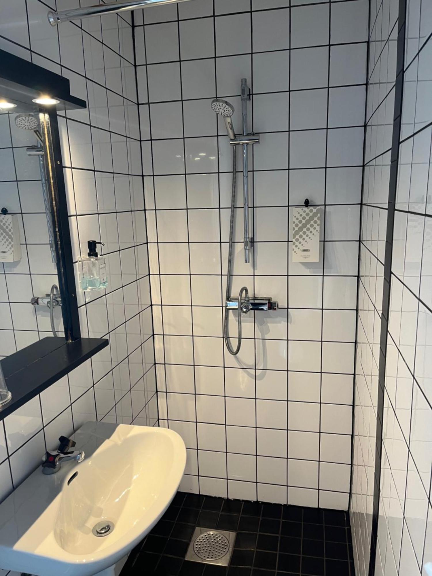 קונגסהאמן Hotell Fisketangen מראה חיצוני תמונה